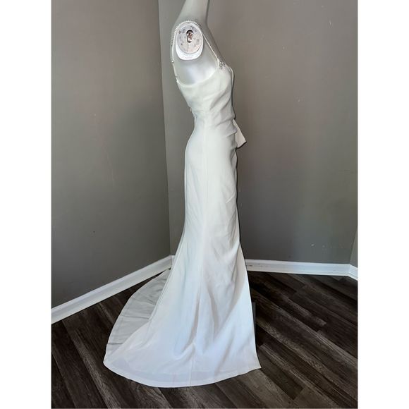 Cinq à Sept Women's Emmie Crystal-Strap Gown - Ivory - Picture 7 of 13